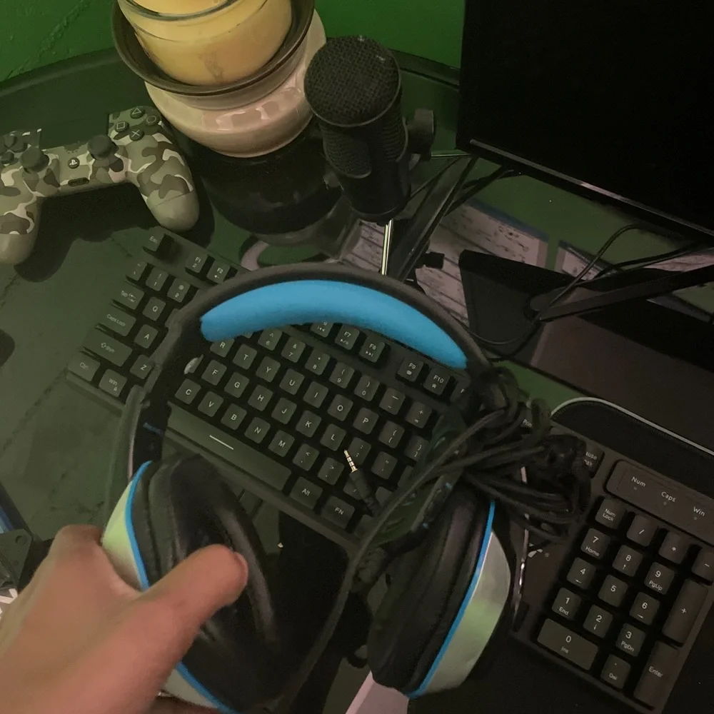 Gaming headphones